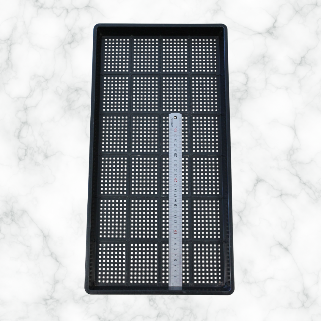 Durable microgreen mesh tray with drainage holes, ideal for hydroponic growing and seed starting, featuring 1020 standard size for efficient airflow and root development